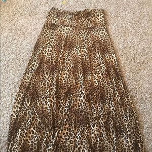 NWOT  XL  leopard print maxi skirt Honey & Lace